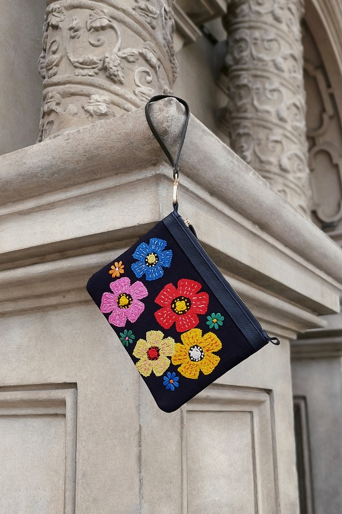 Clutch cuero multicolor