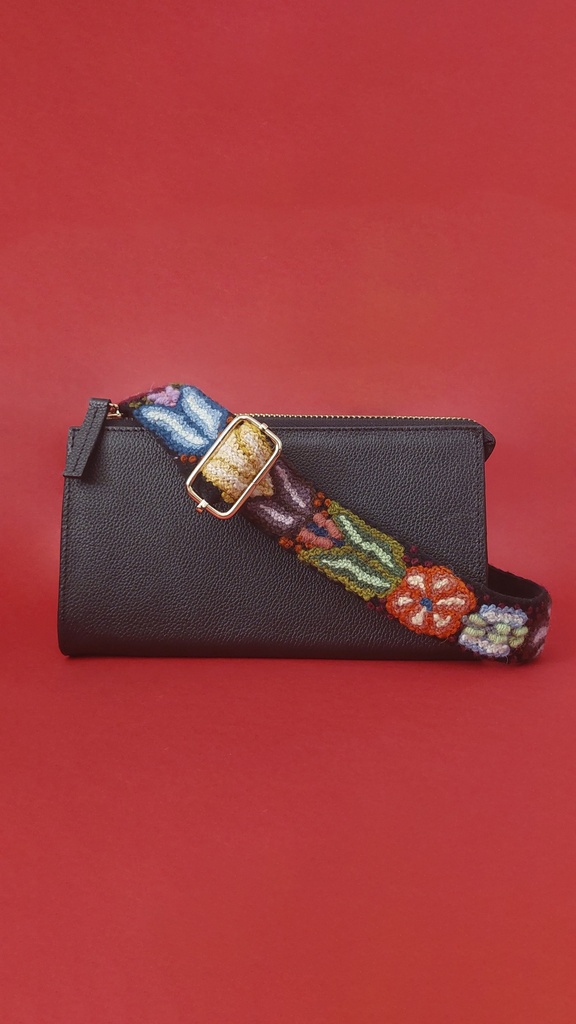 Crossbody con strap negra 2